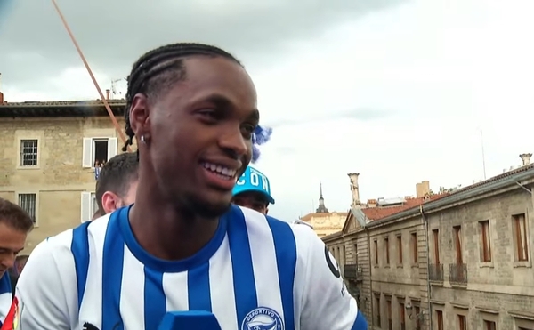 Directo | El Alavés celebra el ascenso a Primera en la Virgen Blanca