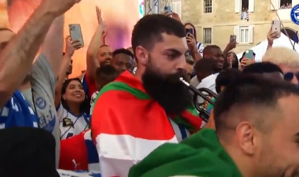 Directo | El Alavés celebra el ascenso a Primera en la Virgen Blanca