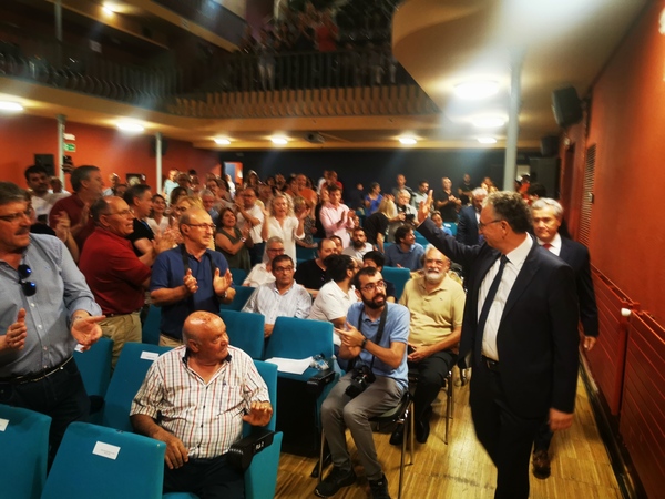 Así hemos contado la constitución de los ayuntamientos extremeños