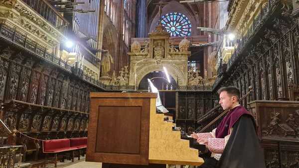 Así vivimos en directo el desfile de carros y pendones y las Cantaderas