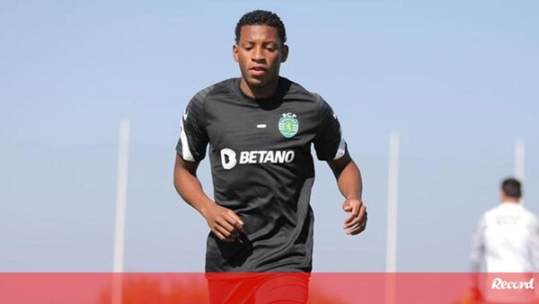 El Real Valladolid cierra el mercado con las incorporaciones de Sergio León, Gonzalo Plata y Diogo Queirós