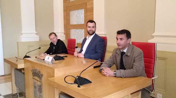 Así ha vivido Cáceres el ambiente de una jornada histórica