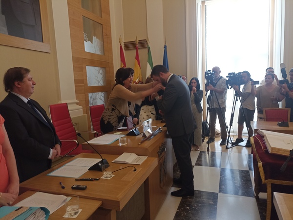 Así hemos contado la constitución de los ayuntamientos extremeños