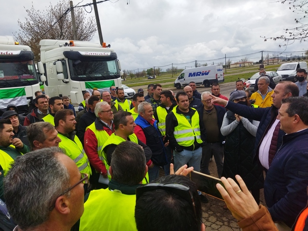 Huelga de transporte: Cáceres y Plasencia se suman a las protestas en la A-66