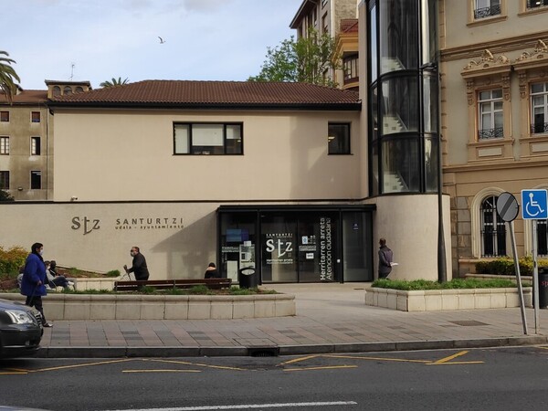 El Gobierno vasco cifró en un 16,25% la participación mientras los sindicatos hablaron de «amplio seguimiento»