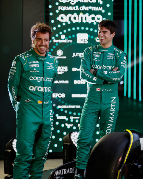 Aston Martin: Fernando Alonso, orgulloso de moverse por Dubai con