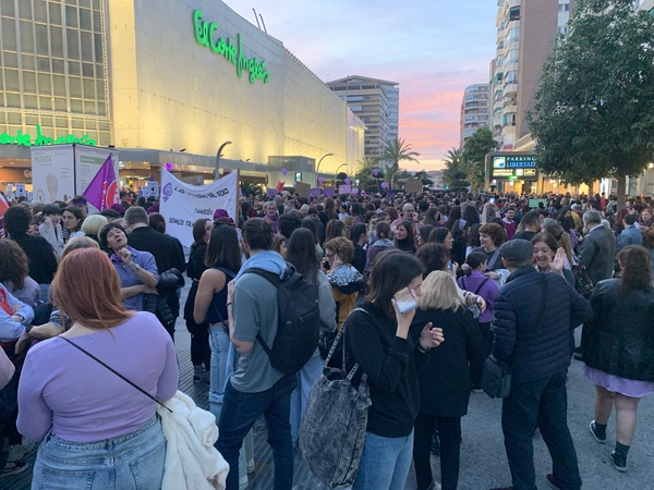 Murcia grita contra la brecha salarial y la violencia machista