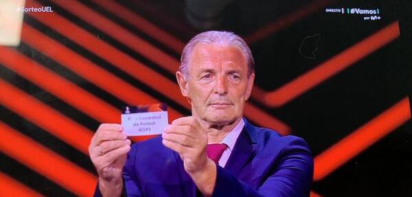 Real Sociedad: Imanol: «La plantilla no está hundida, ellos han sido los que han hecho mejor a Isak»