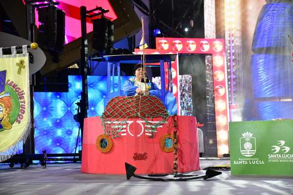 Carnaval 2023: Las murgas homenajean a Arturo García en la segunda fase del concurso en Santa Catalina