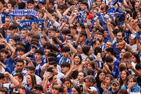 Directo | El Alavés celebra el ascenso a Primera en la Virgen Blanca