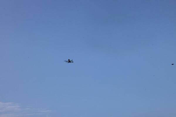 Aspecto del dron empleado este Lunes Santo por la Policía Local. Foto: Hugo Cortés