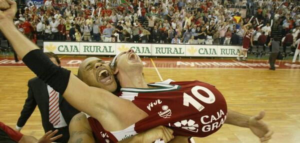 Así hemos vivido la fiesta del ascenso del Covirán Granada