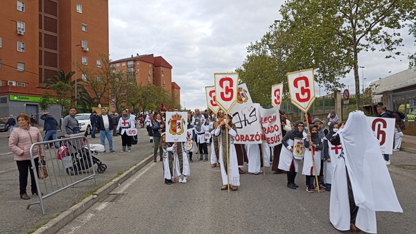 Así hemos contado el desfile de San Jorge de Cáceres