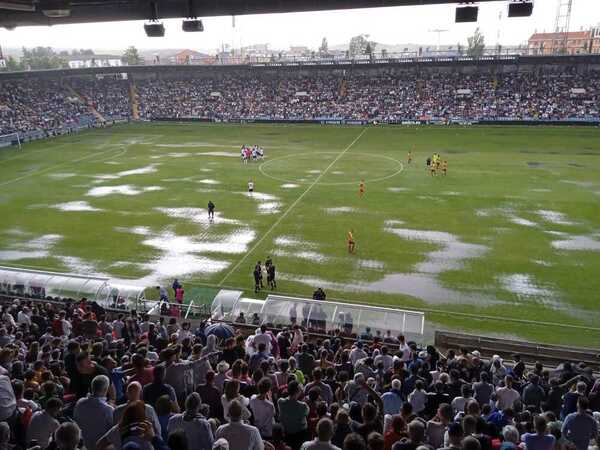 Todo o nada en un Helmántico lleno como en sus mejores días