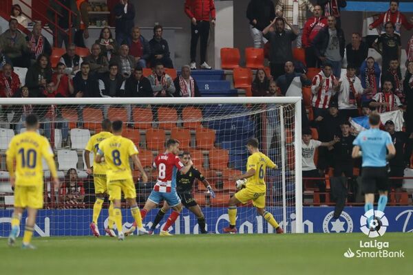 Valles ya ha tenido de intervenir en un par de ocasiones. /LaLiga