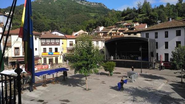 En directo: la primera visita de la Princesa de Asturias
