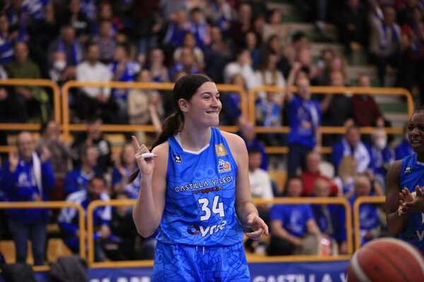 Directo | Nueva derrota del Guijuelo (2-3) y tercera victoria consecutiva del Salamanca UDS (1-0)