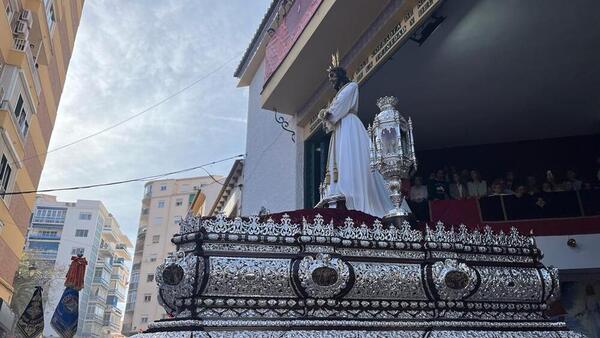 Momento de la salida de Jesús Cautivo. Foto: Hugo Cortés