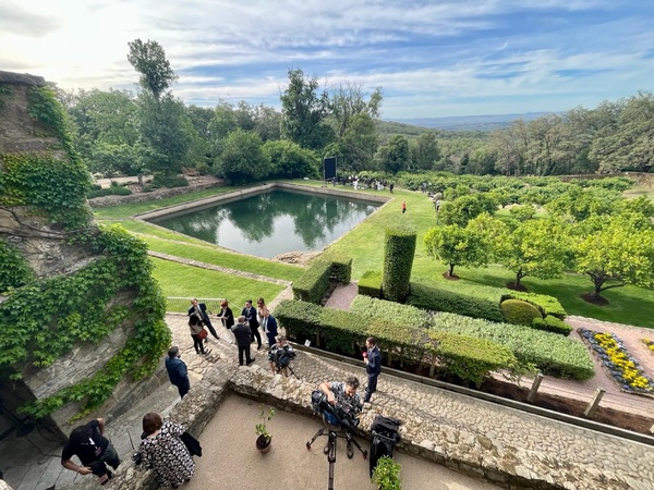 Felipe VI entrega el premio Carlos V a António Guterres en Yuste