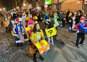 En directo: sigue el desfile del Antroxu de Gijón