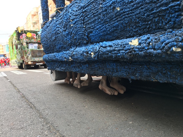 Así hemos contado el desfile de comparsas de Badajoz