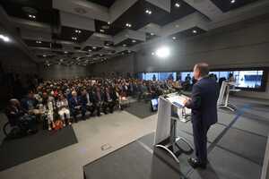 Así ha sido el encuentro-coloquio 'El desafío andaluz' con Juanma Moreno